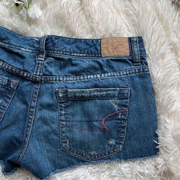 American Eagle Distressed Boho Hippie Shorts Size 8 - Picture 6 of 8